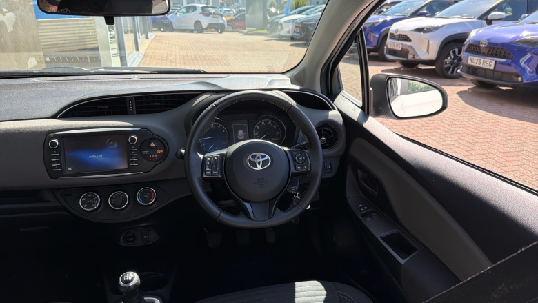 Toyota Yaris 1.0 [72] VVT-i Icon Tech 5dr Petrol Hatchback